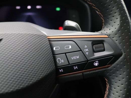 Seat Formentor 1.4 e-Hybrid 204PK DSG kuipstoelen, panoramadak, full led, trekhaak, adaptive cruise, dodehoekdet... ActivLease financial lease