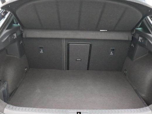 Seat Formentor 1.4 e-Hybrid 204PK DSG kuipstoelen, panoramadak, full led, trekhaak, adaptive cruise, dodehoekdet... ActivLease financial lease
