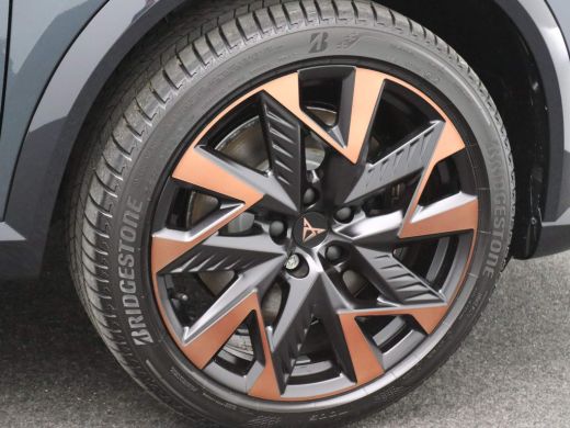 Seat Formentor 1.5 TSI e-Hybrid VZ Performance Trekhaak, Led matrix, 360 gr. camera, side assist, adaptive cruis... ActivLease financial lease