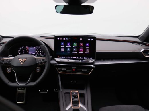 Seat Formentor 1.5 TSI e-Hybrid VZ Performance Trekhaak, Led matrix, 360 gr. camera, side assist, adaptive cruis... ActivLease financial lease