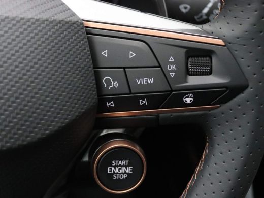 Seat Formentor 1.5 TSI e-Hybrid VZ Performance Trekhaak, Led matrix, 360 gr. camera, side assist, adaptive cruis... ActivLease financial lease