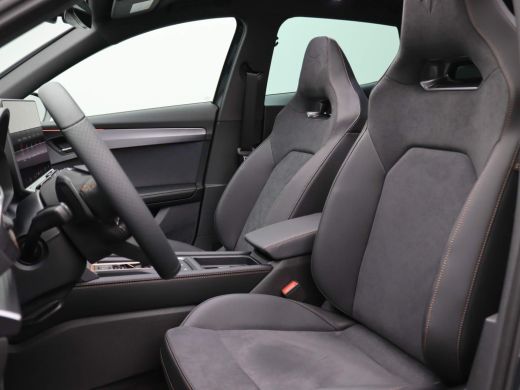 Seat Formentor 1.5 TSI e-Hybrid VZ Performance Trekhaak, Led matrix, 360 gr. camera, side assist, adaptive cruis... ActivLease financial lease