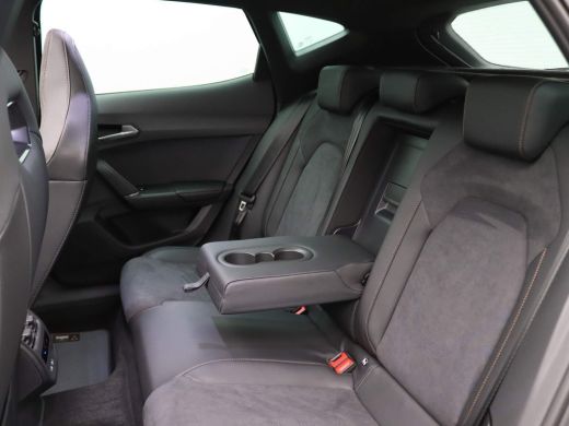 Seat Formentor 1.5 TSI e-Hybrid VZ Performance Trekhaak, Led matrix, 360 gr. camera, side assist, adaptive cruis... ActivLease financial lease