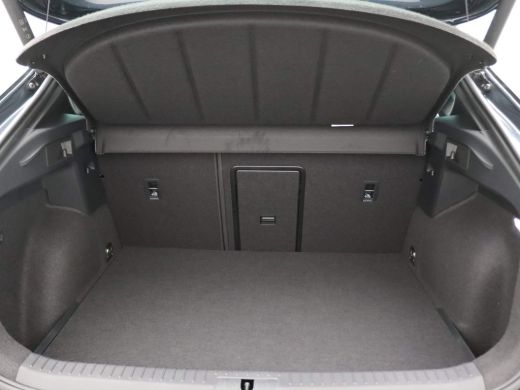 Seat Formentor 1.5 TSI e-Hybrid VZ Performance Trekhaak, Led matrix, 360 gr. camera, side assist, adaptive cruis... ActivLease financial lease