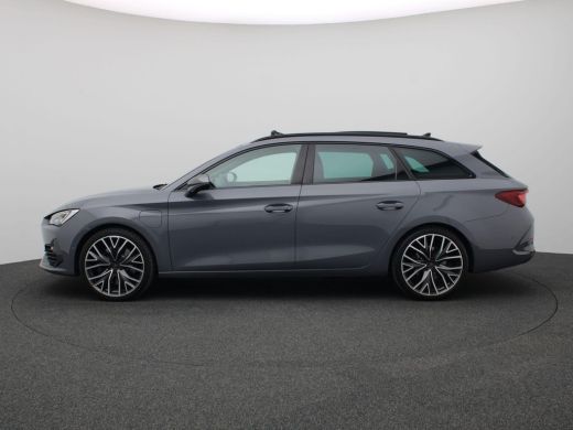 Seat Leon Sportstourer 1.4 e-Hybrid VZ Performance 245PK DSG panoramadak, full led, adaptive cruise met travel assist, a... ActivLease financial lease