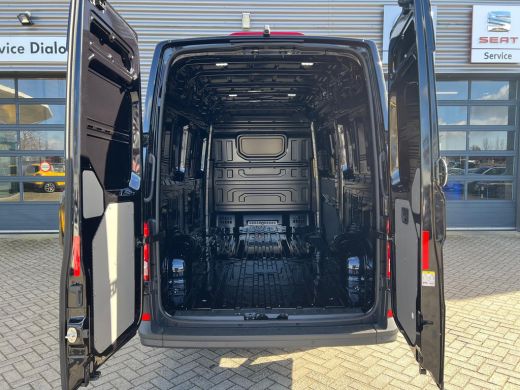 Volkswagen Crafter 35 2.0 TDI 177 pk L3H3 Exclusive Automaat ActivLease financial lease