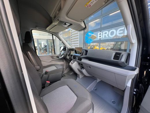 Volkswagen Crafter 35 2.0 TDI 177 pk L3H3 Exclusive Automaat ActivLease financial lease
