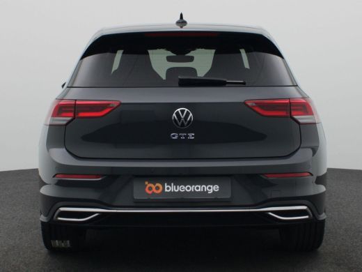 Volkswagen Golf 1.4 eHybrid GTE 245PK DSG full led, adaptive cruise met travel assist, side assist, stuur-stoelve... ActivLease financial lease