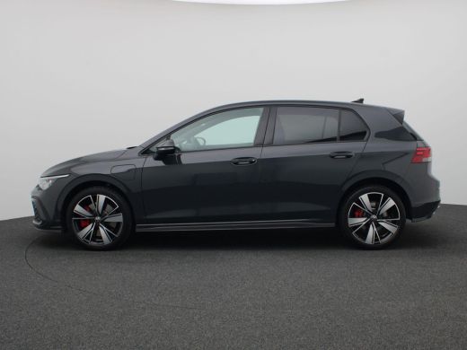 Volkswagen Golf 1.4 eHybrid GTE 245PK DSG full led, adaptive cruise met travel assist, side assist, stuur-stoelve... ActivLease financial lease