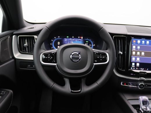 Volvo  XC60 2.0 T6 Plug-in hybrid AWD Plus Black Edition 350PK Panoramadak, trekhaak, alarm, leder, elektrisc... ActivLease financial lease
