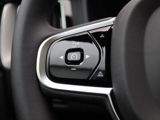 Volvo  XC60 2.0 T6 Plug-in hybrid AWD Plus Black Edition 350PK Panoramadak, trekhaak, alarm, leder, elektrisc... ActivLease financial lease