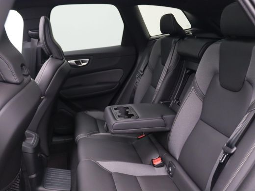 Volvo  XC60 2.0 T6 Plug-in hybrid AWD Plus Black Edition 350PK Panoramadak, trekhaak, alarm, leder, elektrisc... ActivLease financial lease