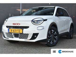 Fiat 600E RED 54kWh 3 Fase | Navigatie by App | Full-LED | Apple Carplay | Android Auto | Parkeersensoren |...