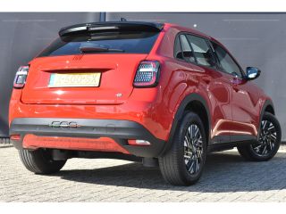 Fiat 600E Fiat RED 54kWh 3 Fase | Navigatie by App | Full-LED | Apple Carplay | Android Auto | Parkeersenso...