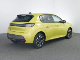 Peugeot 208 Peugeot Allure | 16" Lichtmetalen velgen 'ELBORN' | Climate Control | Dashboard en deurpanelen in...