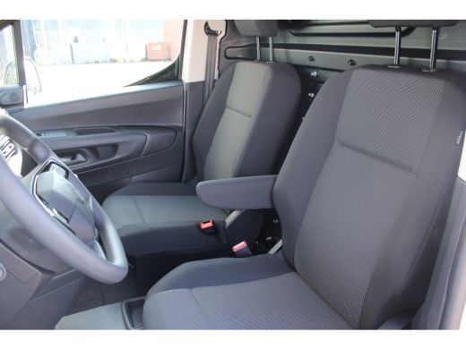 Citroën Berlingo 1.5 100pk L1 | VOORRAAD ACTIE! | 2,9% FINANCIAL LEASE! | Achteruitrijcamera | Navigatie By App | ... ActivLease financial lease