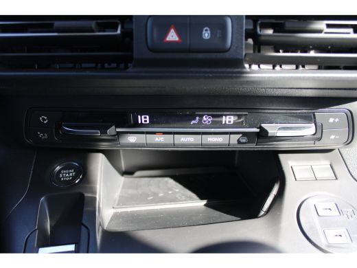 Citroën Berlingo 1.5 100pk L1 | VOORRAAD ACTIE! | 2,9% FINANCIAL LEASE! | Achteruitrijcamera | Navigatie By App | ... ActivLease financial lease