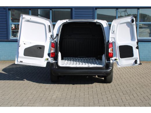 Citroën Berlingo 1.5 100pk L1 | VOORRAAD ACTIE! | 2,9% FINANCIAL LEASE! | Achteruitrijcamera | Navigatie By App | ... ActivLease financial lease