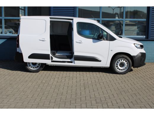 Citroën Berlingo 1.5 100pk L1 | VOORRAAD ACTIE! | 2,9% FINANCIAL LEASE! | Achteruitrijcamera | Navigatie By App | ... ActivLease financial lease