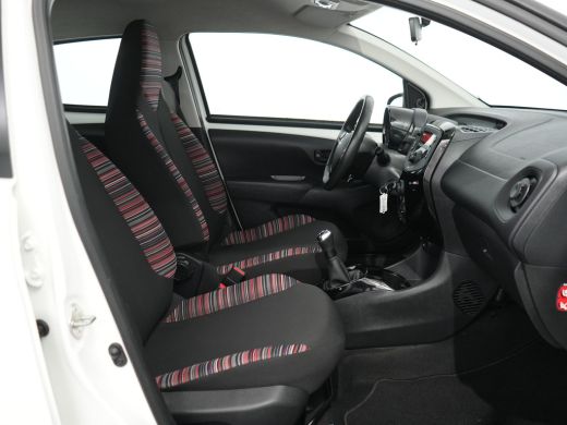 Citroën C1 1.0 VTi Feel | Bestuurdersstoel in hoogte verstelbaar | Bluetooth telefoonvoorbereiding | Elektri... ActivLease financial lease
