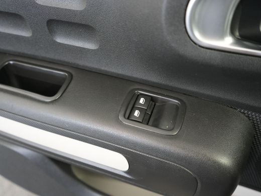 Citroën C3 Citroen 1.2 PureTech Feel | Airco (automatisch) | Cruise control | Elektrische ramen voor ActivLease financial lease