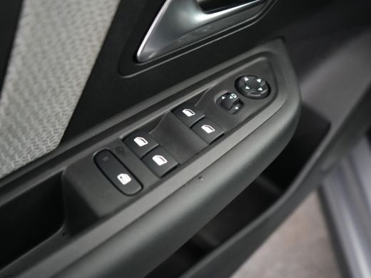 Citroën C4 1.2 Puretech Feel Edition | Achteruitrijcamera | Apple Carplay/Android Auto|telefoonintegratie pr... ActivLease financial lease