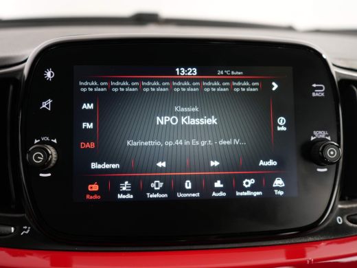 Fiat 500 1.0 Hybrid Dolcevita | Cruise | Clima | Pamorama dak | Apple Carplay/ Android auto | | Apple Carp... ActivLease financial lease