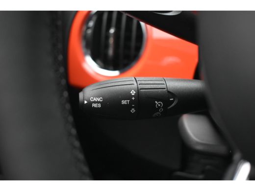 Fiat 500 Fiat 1.0 Hybrid Dolcevita Finale DEMO-DEAL! | Panoramadak | Apple Carplay | Android Auto | Parkee... ActivLease financial lease