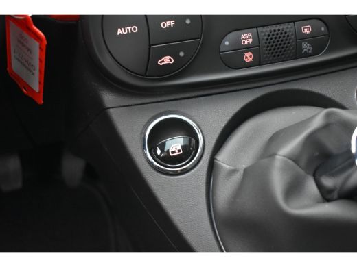 Fiat 500 Fiat 1.0 Hybrid Dolcevita Finale DEMO-DEAL! | Panoramadak | Apple Carplay | Android Auto | Parkee... ActivLease financial lease