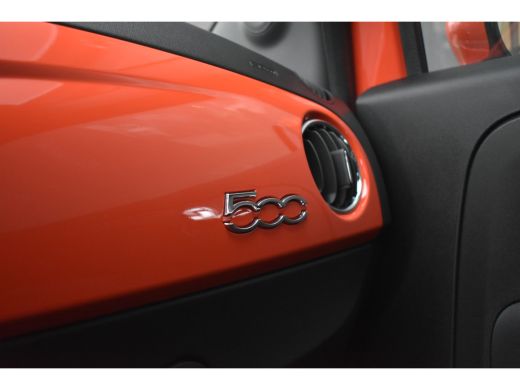 Fiat 500 Fiat 1.0 Hybrid Dolcevita Finale DEMO-DEAL! | Panoramadak | Apple Carplay | Android Auto | Parkee... ActivLease financial lease