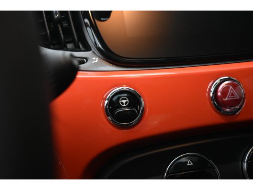 Fiat 500 Fiat 1.0 Hybrid Dolcevita Finale DEMO-DEAL! | Panoramadak | Apple Carplay | Android Auto | Parkee... ActivLease financial lease