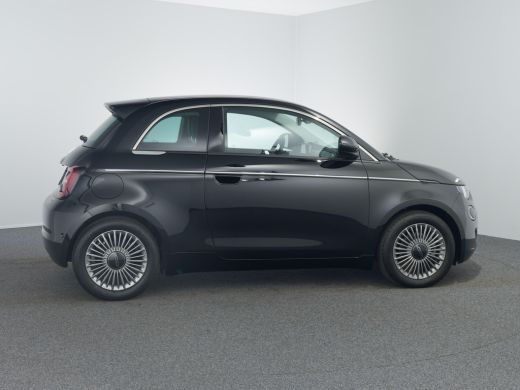 Fiat 500 42 kWh | Achteruitrijcamera | Airco (automatisch) | Apple Carplay/Android Auto|telefoonintegratie... ActivLease financial lease