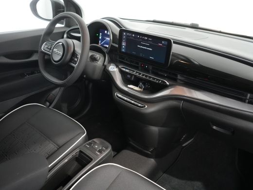 Fiat 500 42 kWh | Achteruitrijcamera | Airco (automatisch) | Apple Carplay/Android Auto|telefoonintegratie... ActivLease financial lease