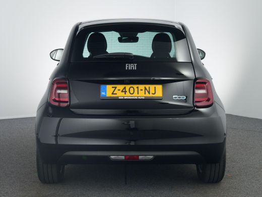 Fiat 500 42 kWh | Achteruitrijcamera | Airco (automatisch) | Apple Carplay/Android Auto|telefoonintegratie... ActivLease financial lease