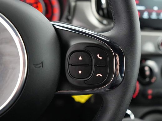 Fiat 500C Fiat 1.0 Hybrid | Bluetooth telefoonvoorbereiding | Cruise control | DAB ontvanger ActivLease financial lease