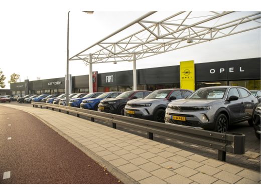 Fiat Doblò 1.5D L1 1000kg 130pk Automaat VOORRAAD-ACTIE! | Navigatie via App | Draadloos Apple Carplay & And... ActivLease financial lease
