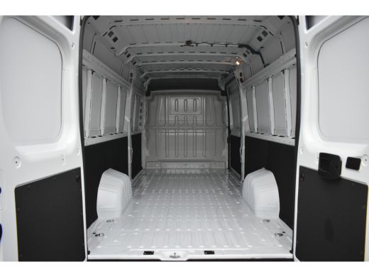 Fiat Ducato Fiat 35H 2.2 MultiJet L4H2 Heavy 140pk 9-traps Automaat | Navigatie Pro | Digitaal Instrumentenpa... ActivLease financial lease