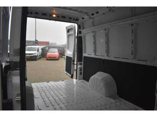 Fiat Ducato Fiat 35H 2.2 MultiJet L4H2 Heavy 140pk 9-traps Automaat | Navigatie Pro | Digitaal Instrumentenpa... ActivLease financial lease