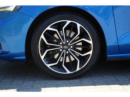 Ford Focus Wagon 1.0EB ST-LINE | NL-AUTO! | WINTERPACK | FULL LED | 18'' LMV | NAVI | CLIMA | CRUISE | DEALE... ActivLease financial lease