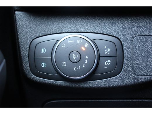 Ford Focus Wagon 1.0EB ST-LINE | NL-AUTO! | WINTERPACK | FULL LED | 18'' LMV | NAVI | CLIMA | CRUISE | DEALE... ActivLease financial lease