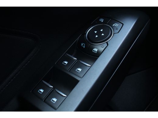 Ford Focus Wagon 1.0EB ST-LINE | NL-AUTO! | WINTERPACK | FULL LED | 18'' LMV | NAVI | CLIMA | CRUISE | DEALE... ActivLease financial lease