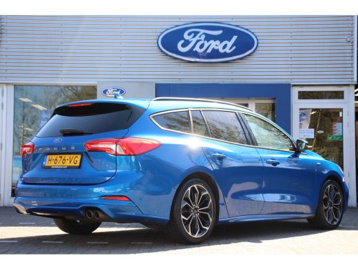 Ford Focus Wagon 1.0EB ST-LINE | NL-AUTO! | WINTERPACK | FULL LED | 18'' LMV | NAVI | CLIMA | CRUISE | DEALE... ActivLease financial lease