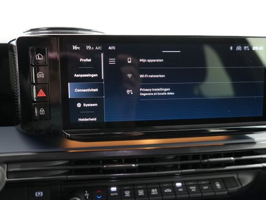 Lancia Ypsilon Lancia Edizione Cassina Limitata 51 kWh | 11 kW lader | Apple Carplay/Android Auto | Bestuurderss... ActivLease financial lease