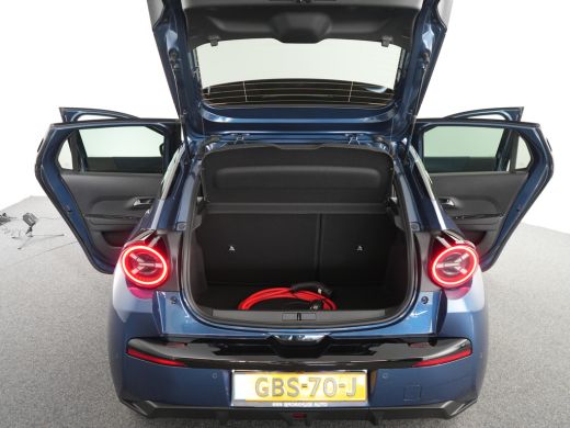 Lancia Ypsilon Lancia Edizione Cassina Limitata 51 kWh | 11 kW lader | Apple Carplay/Android Auto | Bestuurderss... ActivLease financial lease