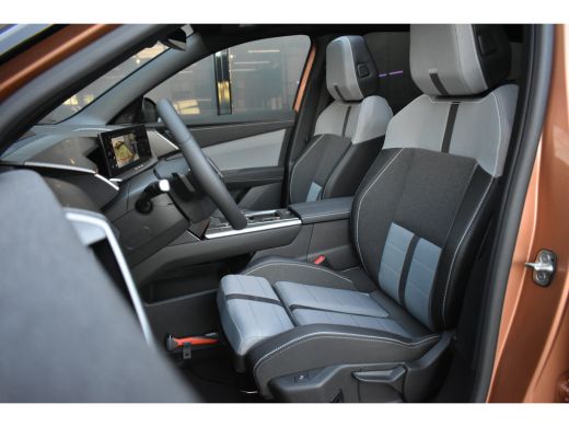 Opel Grandland Electric GS 73kWh DEMO-DEAL! | Schuif-/Kanteldak | Comfortstoelen | LED-Matrix | Stuur/Stoelverwarming | 3... ActivLease financial lease