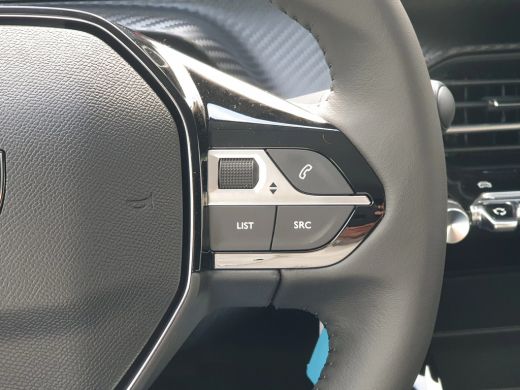 Peugeot 208 1.2 PureTech 75 5MT Style | Dashboard en deurpanelen in kunststof met carboneffect | Elektrisch v... ActivLease financial lease