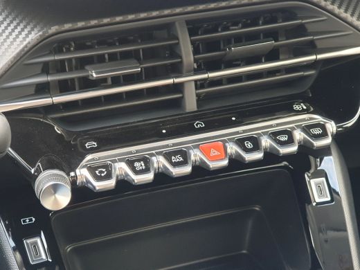 Peugeot 208 1.2 PureTech 75 5MT Style | Dashboard en deurpanelen in kunststof met carboneffect | Elektrisch v... ActivLease financial lease