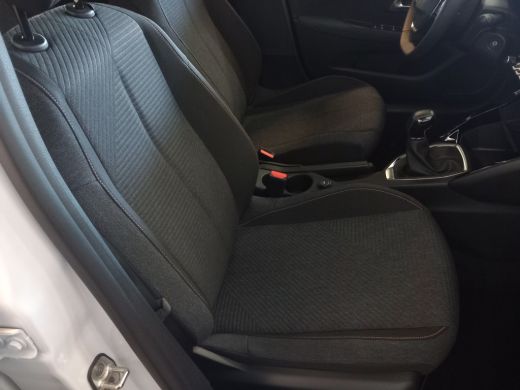 Peugeot 208 1.2 PureTech 75 5MT Style | Dashboard en deurpanelen in kunststof met carboneffect | Elektrisch v... ActivLease financial lease