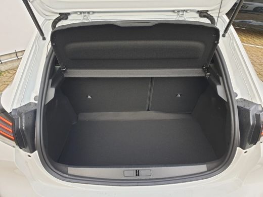 Peugeot 208 1.2 PureTech 75 5MT Style | Dashboard en deurpanelen in kunststof met carboneffect | Elektrisch v... ActivLease financial lease
