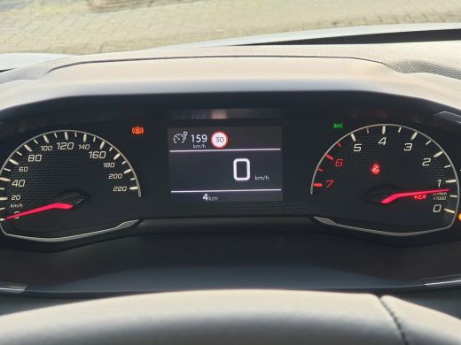 Peugeot 208 1.2 PureTech 75 5MT Style | Dashboard en deurpanelen in kunststof met carboneffect | Elektrisch v... ActivLease financial lease